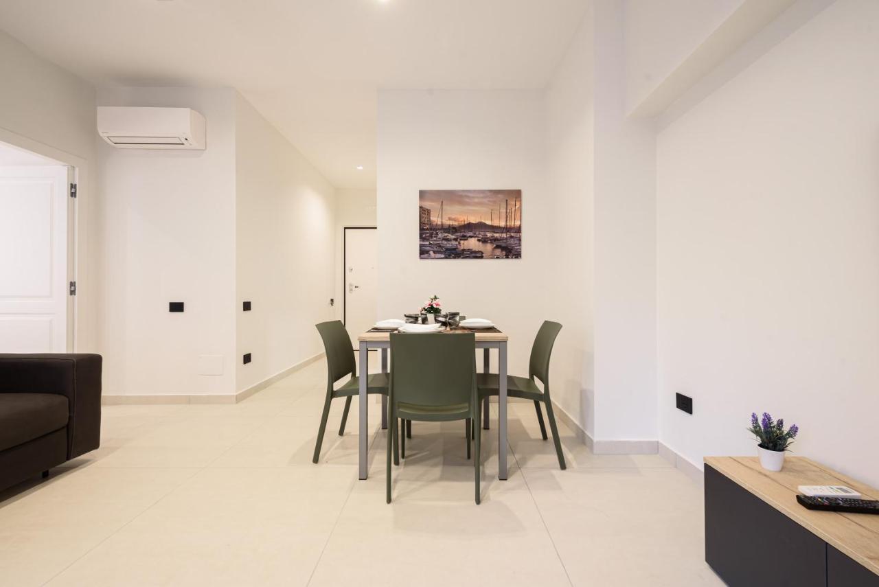 Via Niccolo Tommaseo 4 - 1 Apartment